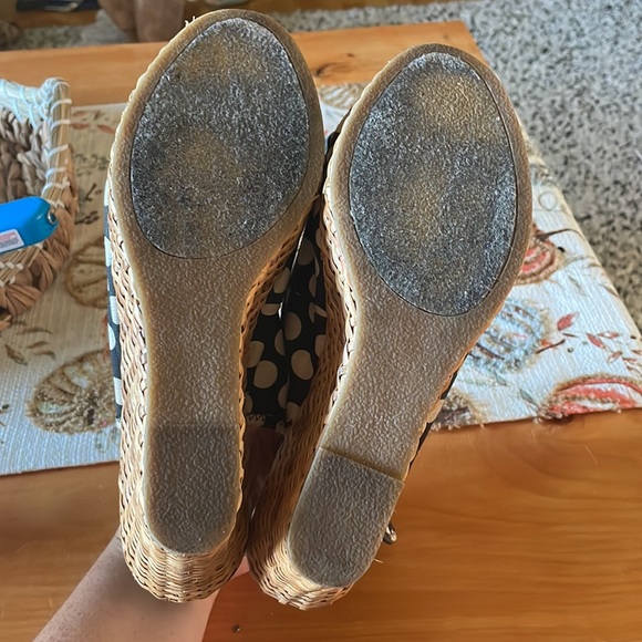 Bingo Polka Dot Wedges - Picture 4 of 5